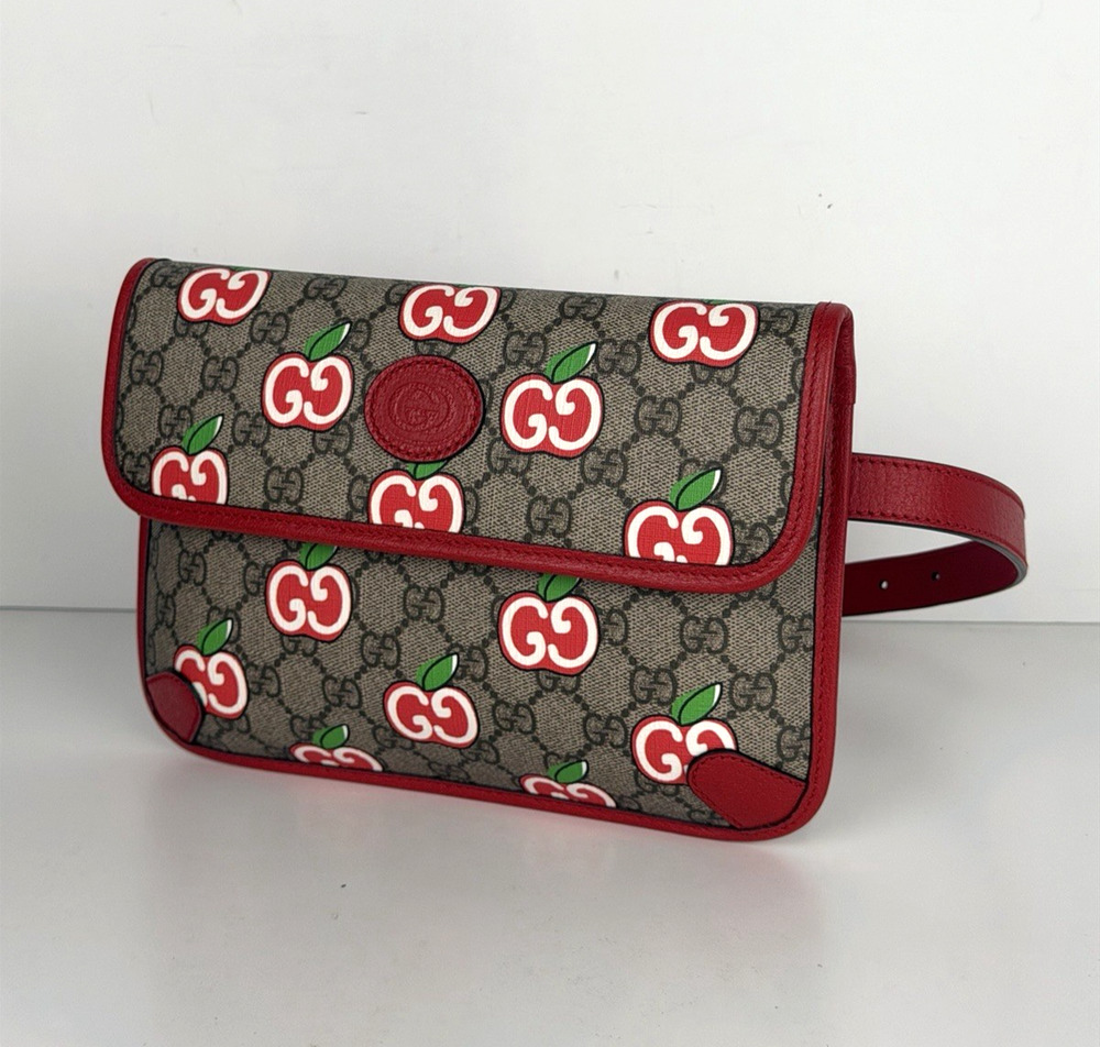 Gucci Apple Interlocking G Belt Bag in GG Supreme Monogram Coated Canvas S11